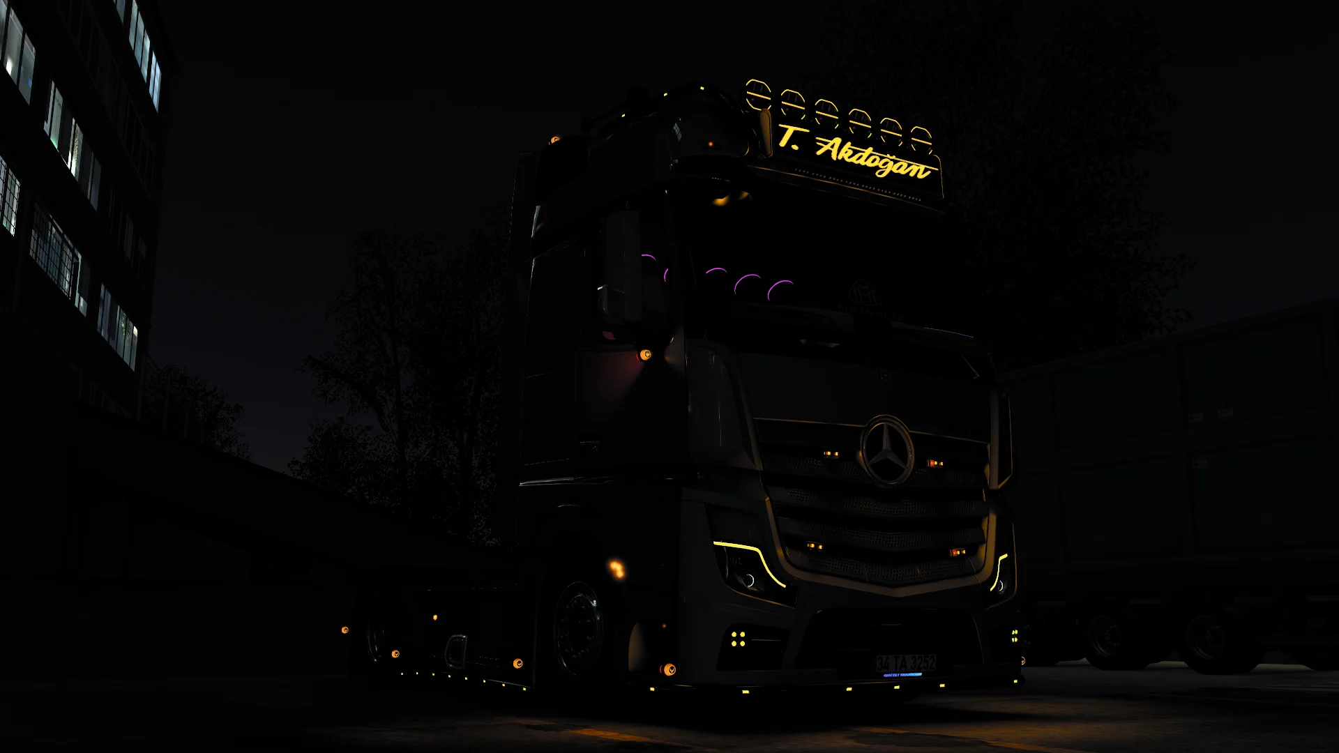 Tanju Akdoğan Actros L Maybach