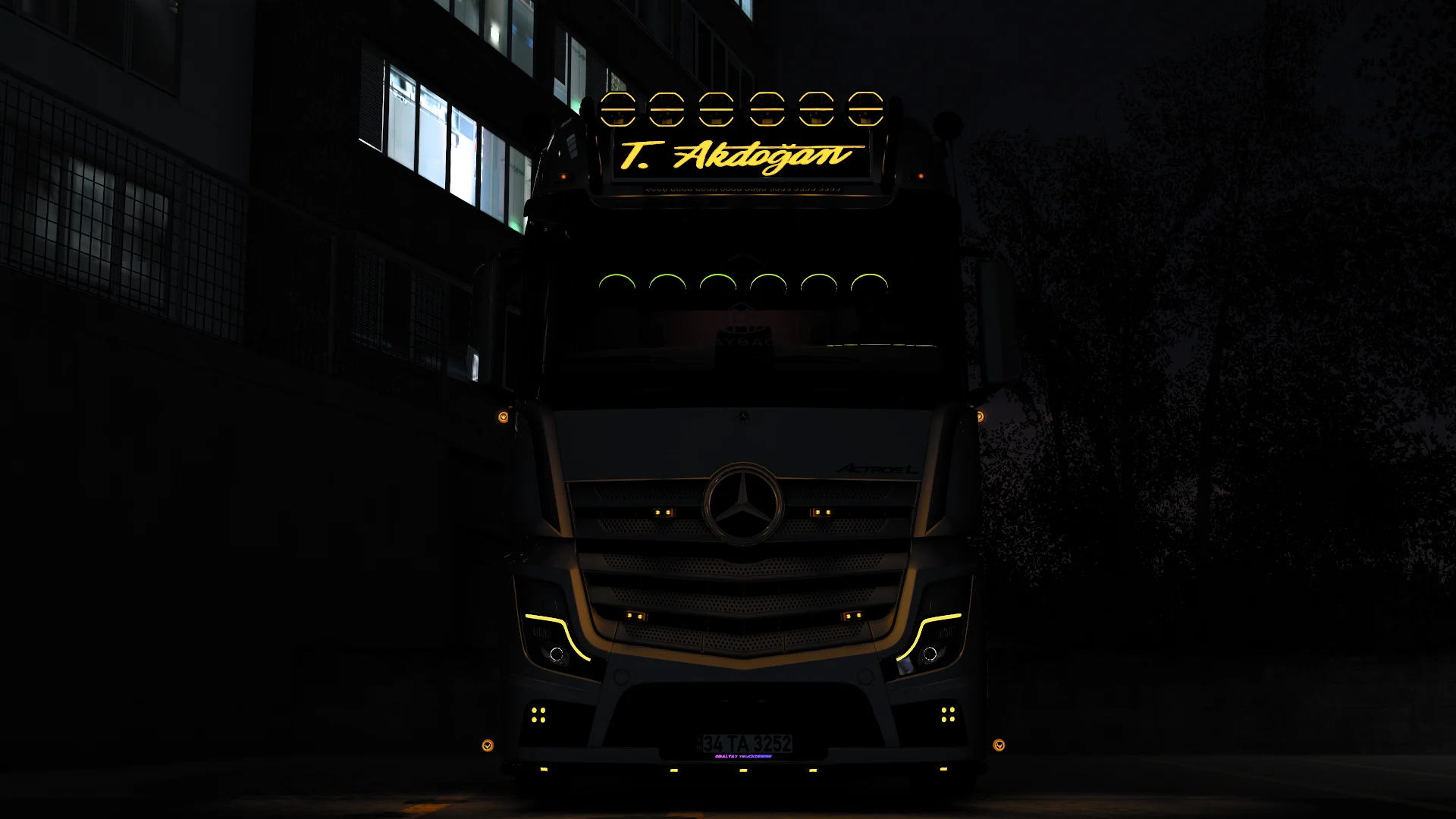 Tanju Akdoğan Actros L Maybach